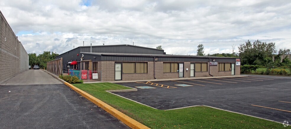 865 Westney Rd S, Ajax, ON for sale - Primary Photo - Image 1 of 2