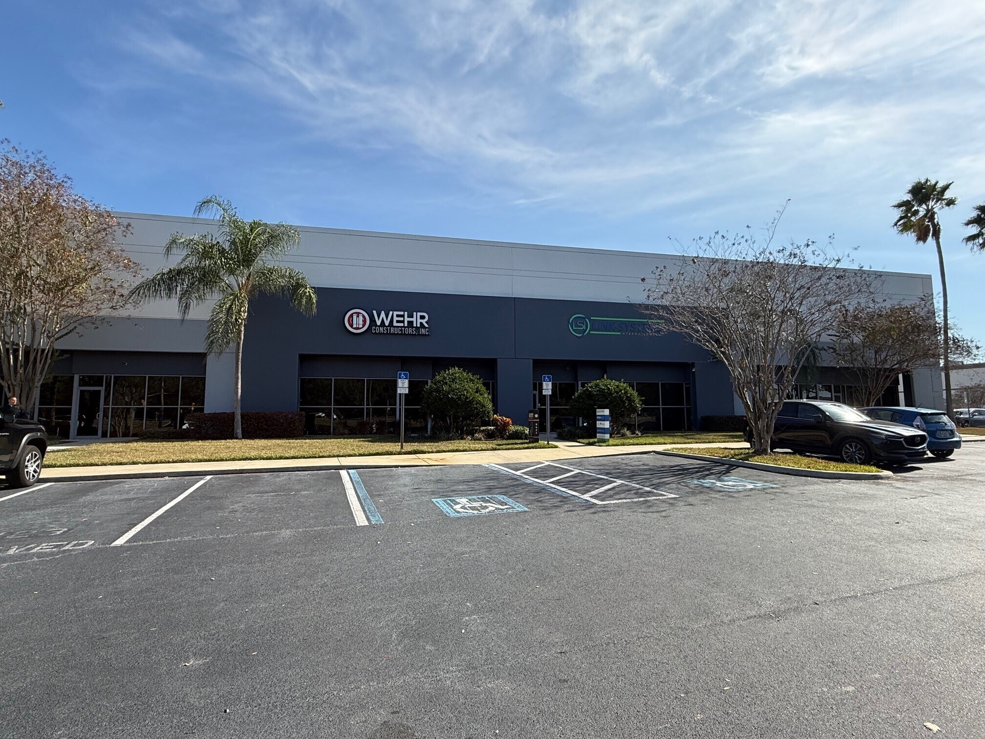 9401-9417 Corporate Lake Dr, Tampa, FL à vendre Photo du bâtiment- Image 1 de 1