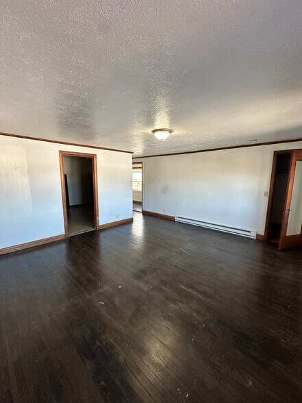 10 SW 1st St, Christiansburg, VA à vendre - Photo intérieure - Image 3 de 14