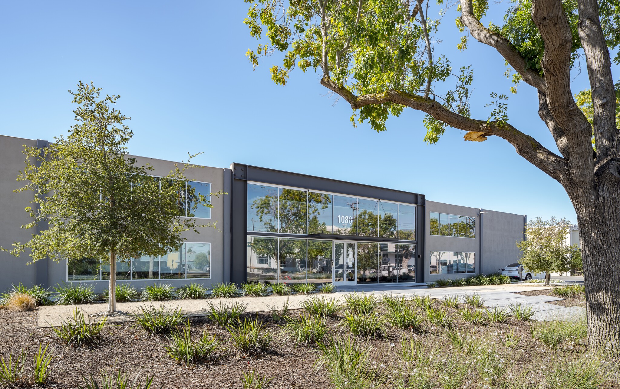 1060-1090 O'Brien Dr, Menlo Park, CA for lease Building Photo- Image 1 of 2