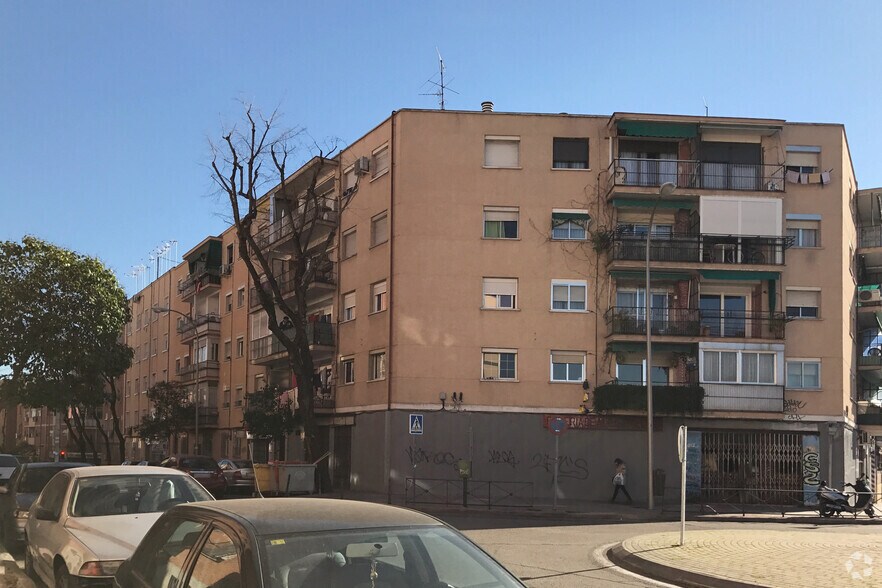 Calle de Clara Campoamor, 13, Madrid, Madrid à vendre - Photo du bâtiment - Image 2 de 2