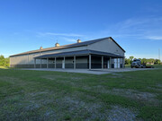 9060sf Building Minutes to Clarksville, TN - Entrepôt