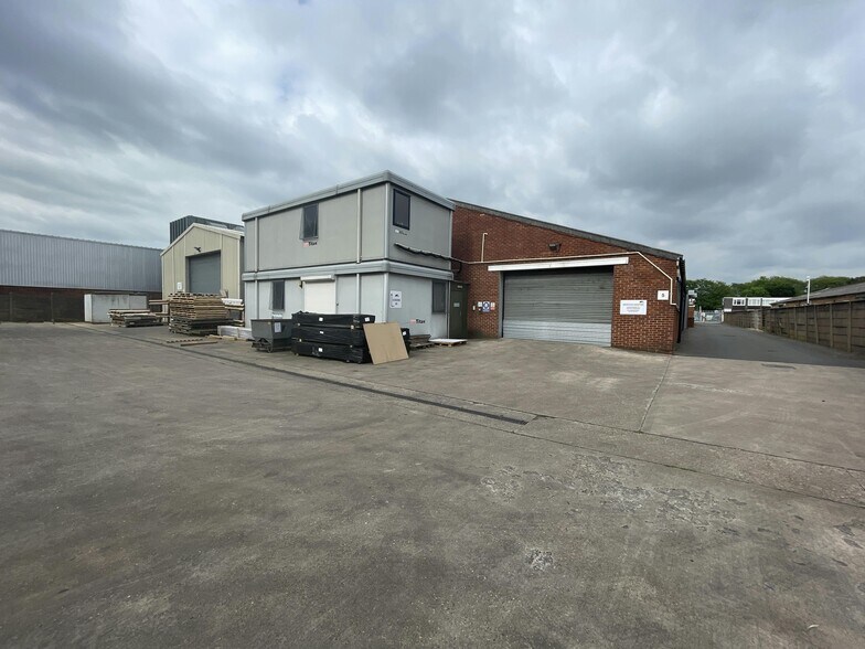 Bodmin Rd, Coventry à vendre - Photo du bâtiment - Image 3 de 7