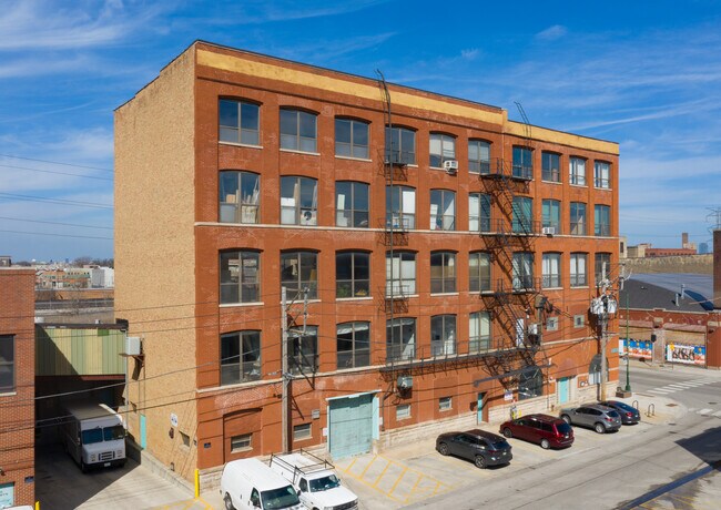 More details for 2000 W Carroll Ave, Chicago, IL - Industrial for Lease