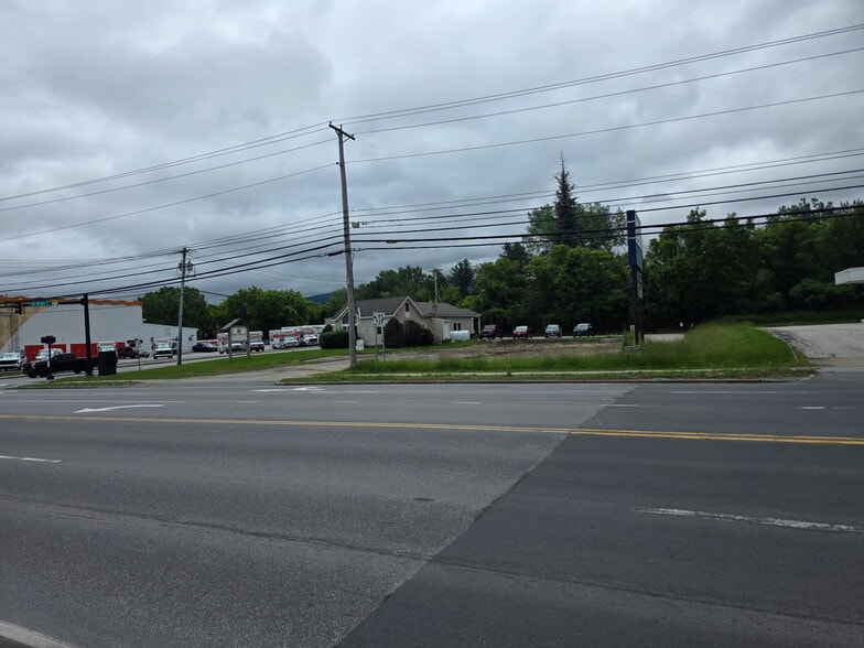 67 US Route 7 S, Rutland Town, VT à vendre - Photo du bâtiment - Image 3 de 4