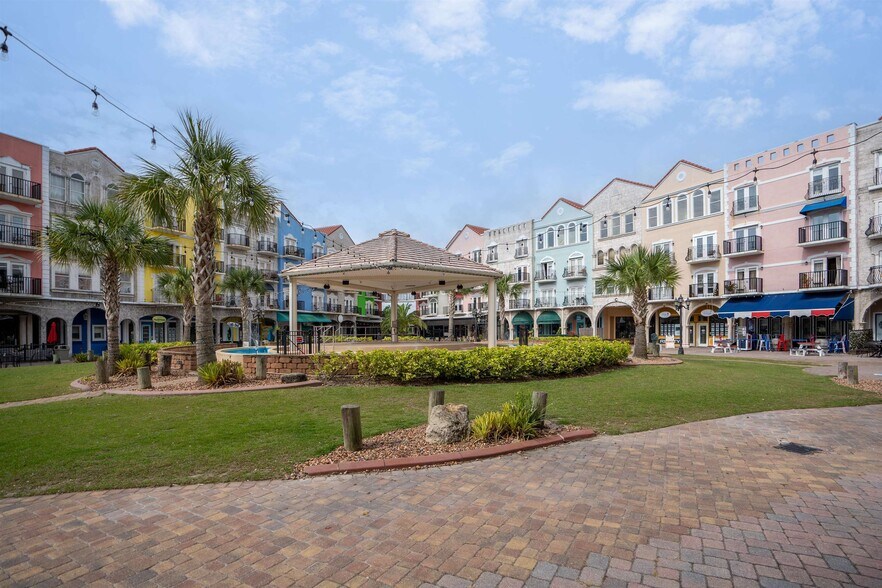 101 Palm Harbor Pky, Palm Coast, FL à louer - Photo du bâtiment - Image 3 de 10