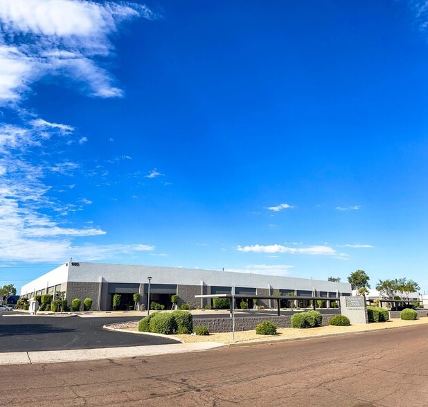 1407 W 10th Pl, Tempe, AZ à louer - Photo du bâtiment - Image 3 de 16