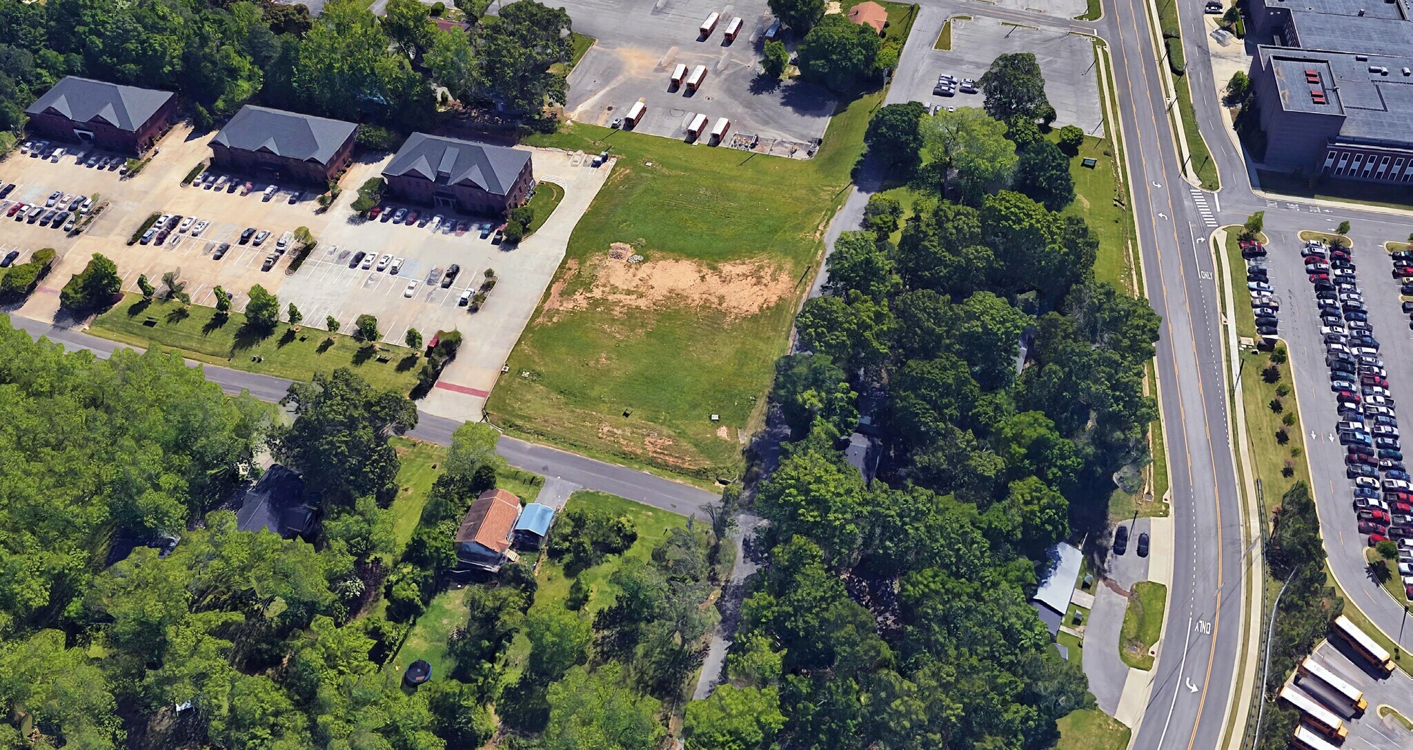 901 Sharit Ave, Gardendale, AL for sale Aerial- Image 1 of 2