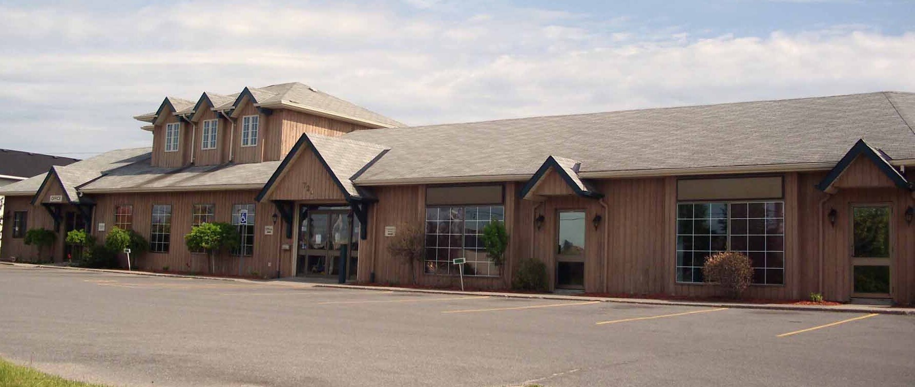 725 Arlington Park Pl, Kingston, ON for sale Primary Photo- Image 1 of 1