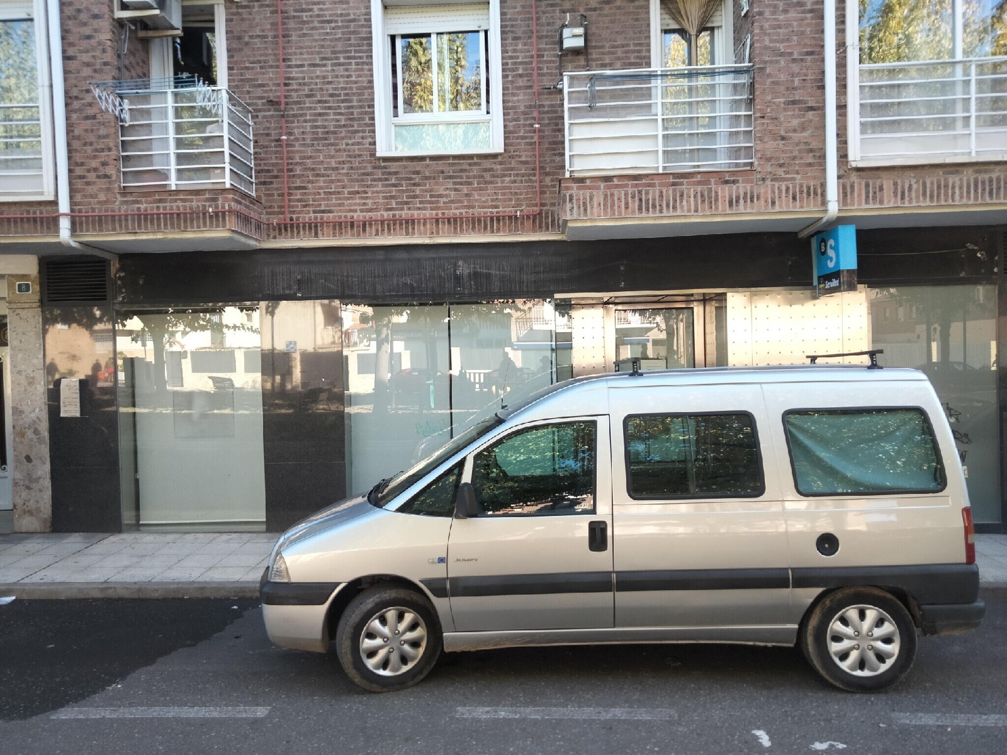 Commerce de détail dans Azuqueca de Henares, Guadalajara à louer Plan d’étage- Image 1 de 9