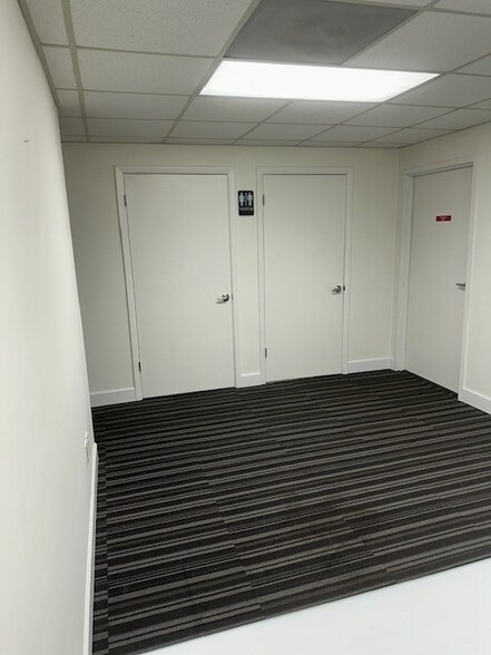 16115-16155 SW 117th Ave, Miami, FL à vendre - Photo du bâtiment - Image 2 de 14