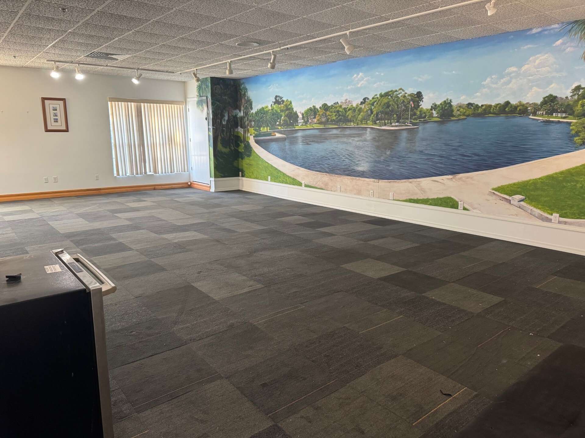 110 Athens St, Tarpon Springs, FL for lease Interior Photo- Image 1 of 1