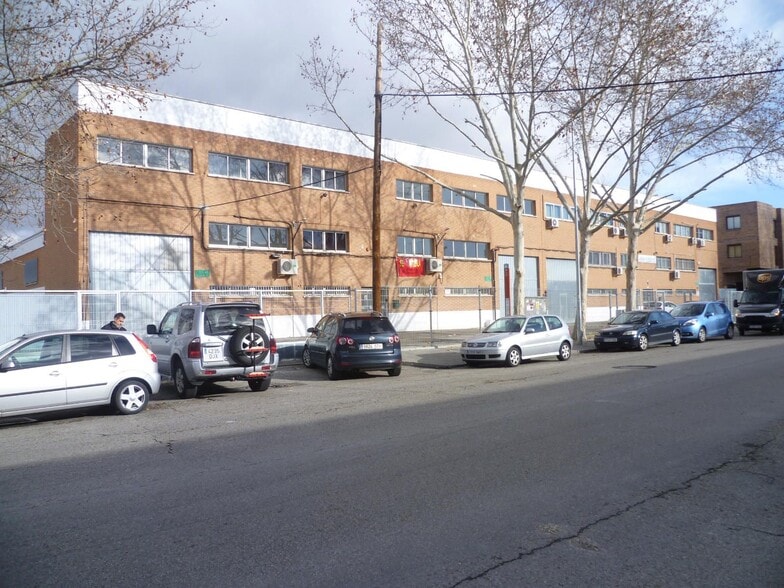 Industrial in San Fernando de Henares, Madrid for lease - Building Photo - Image 3 of 11