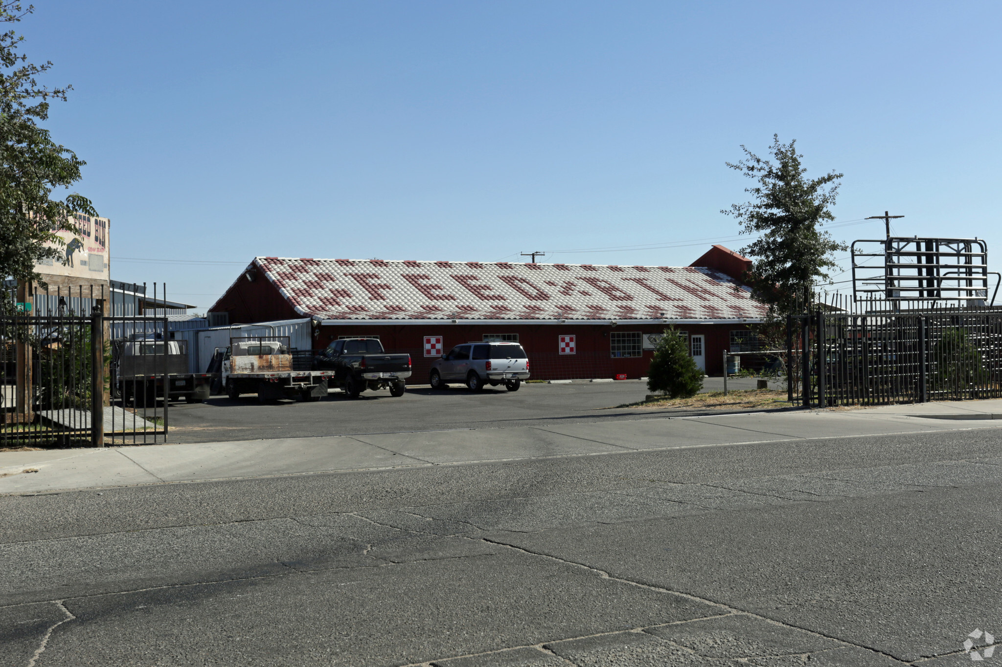 16770 Yucca St, Hesperia, CA for sale Primary Photo- Image 1 of 20