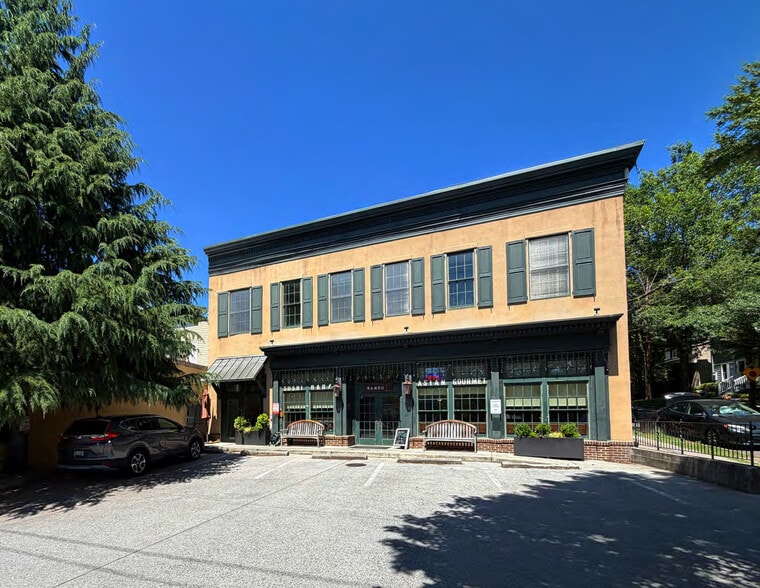 5101 MacArthur Blvd NW, Washington, DC for sale - Building Photo - Image 1 of 5
