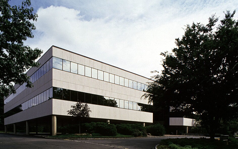 88 Danbury Rd, Wilton, CT à louer - Photo du bâtiment - Image 3 de 9