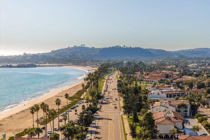 440 Corona Del Mar, Santa Barbara, CA à vendre - Photo du bâtiment - Image 3 de 85
