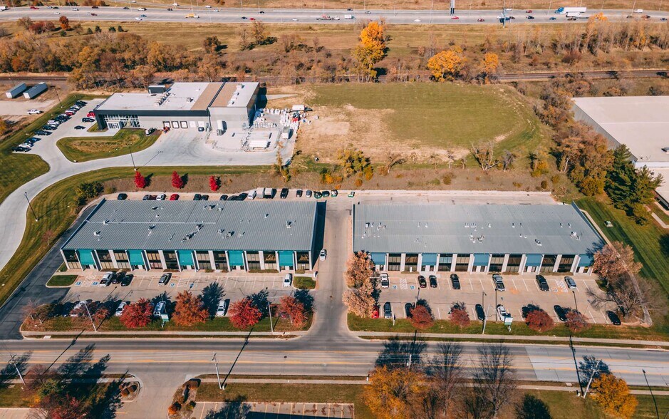 5330-5368 F St, Omaha, NE à louer - Photo du bâtiment - Image 2 de 3