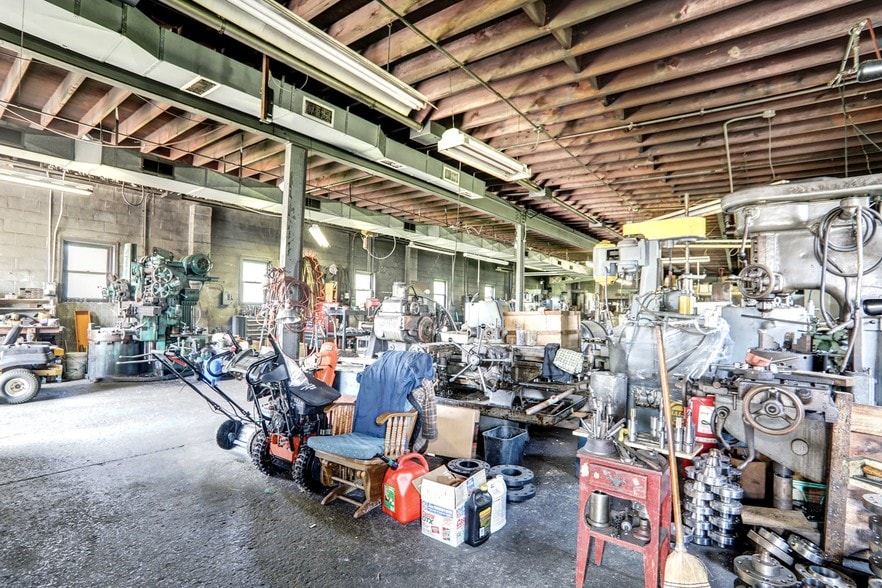 667 Lebanon Ave, Williamstown, NJ for lease - Building Photo - Image 3 of 15