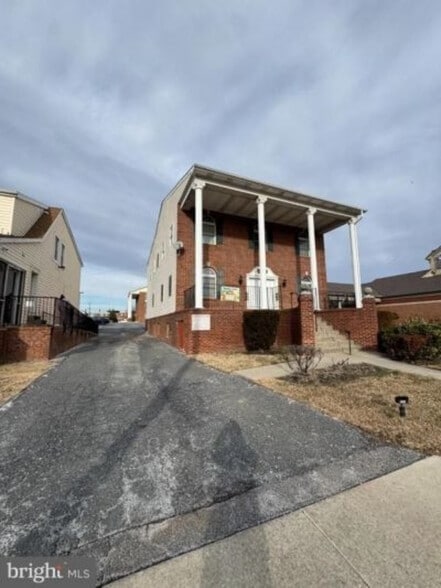 7544 Holabird Ave, Dundalk, MD à vendre - Photo du bâtiment - Image 3 de 34