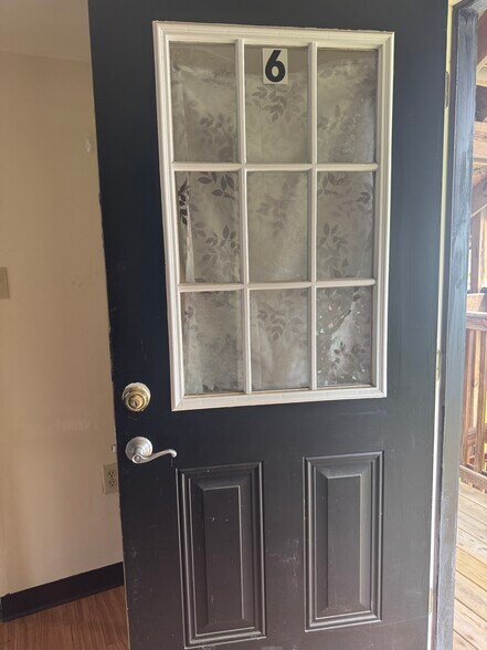 230 E Water St, Slippery Rock, PA à vendre - Photo du bâtiment - Image 3 de 46