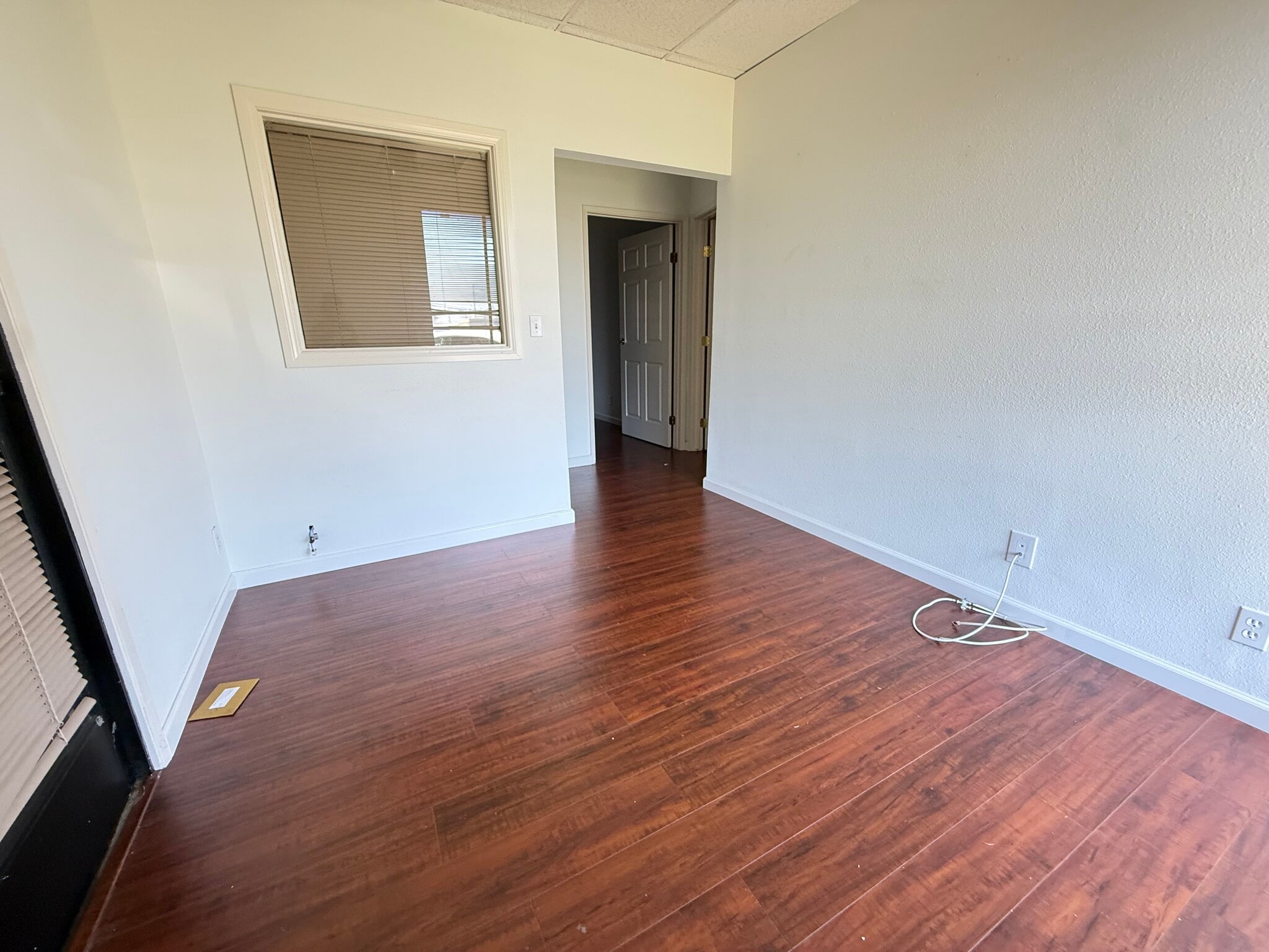 2180 Garnet Ave, San Diego, CA for lease Interior Photo- Image 1 of 1