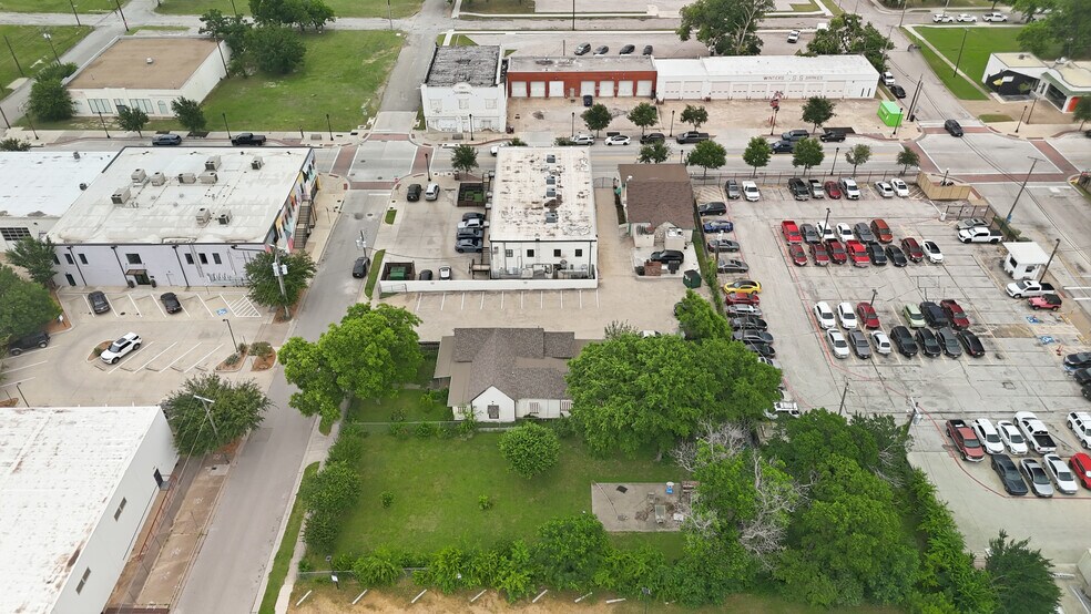 S Main & Leuda Assemblage portefeuille de 2 propriétés à vendre sur LoopNet.ca - Aérien - Image 2 de 16