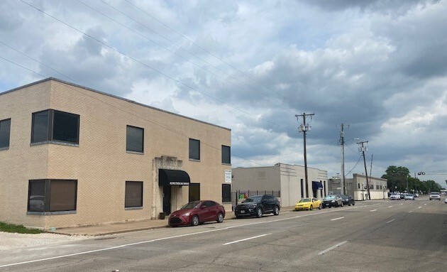 312-324 S 4th St, Waco, TX for lease Primary Photo- Image 1 of 4