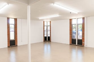 22005 Van Dyke Ave, Warren, MI for lease Interior Photo- Image 2 of 17