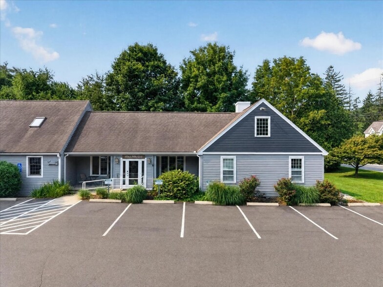 147 Westbrook Rd, Essex, CT for sale - Building Photo - Image 2 of 26