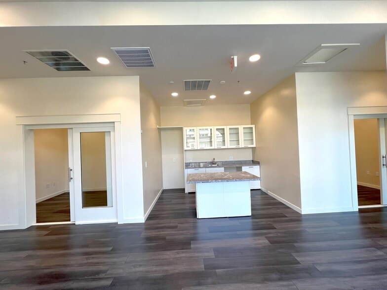 1364-1378 El Camino Real, Santa Clara, CA for lease - Interior Photo - Image 2 of 28