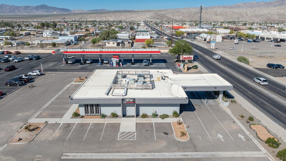 1755 E Lakeside Dr, Bullhead City, AZ à vendre - Photo du bâtiment - Image 3 de 60