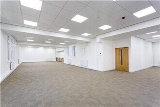 13 Bond Ct, Leeds à louer Photo intérieure- Image 1 de 2