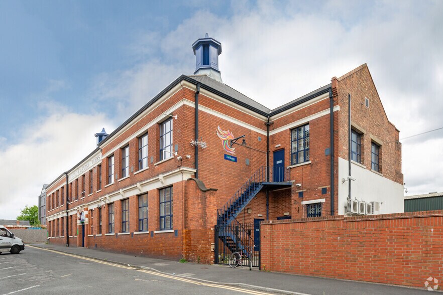 Dorking Rd, Nottingham à vendre - Photo du bâtiment - Image 2 de 2