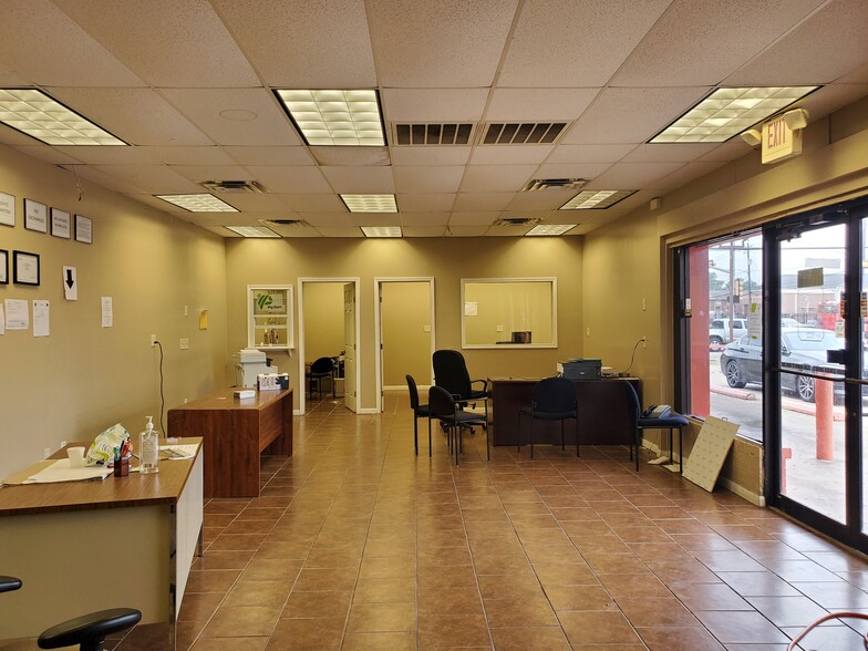 9336 Irvington Blvd, Houston, TX for lease - Interior Photo - Image 2 of 2