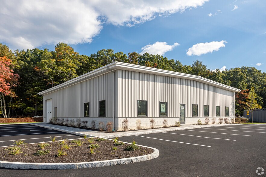 98 Airport Blvd, Marlborough, MA for sale - Building Photo - Image 1 of 6