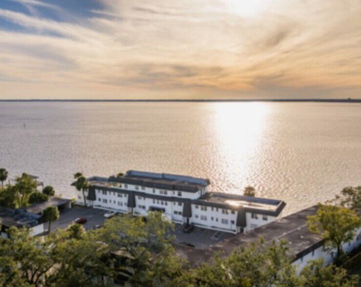 1650 River Rd, Jacksonville, FL à vendre - Photo du bâtiment - Image 2 de 14