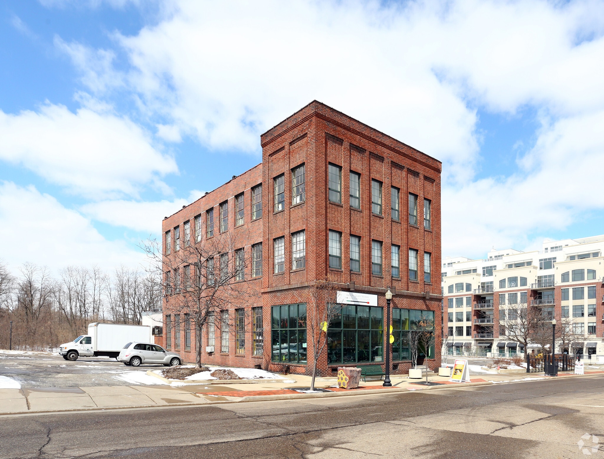 106 N Main St, Akron, OH à louer Photo principale- Image 1 de 12
