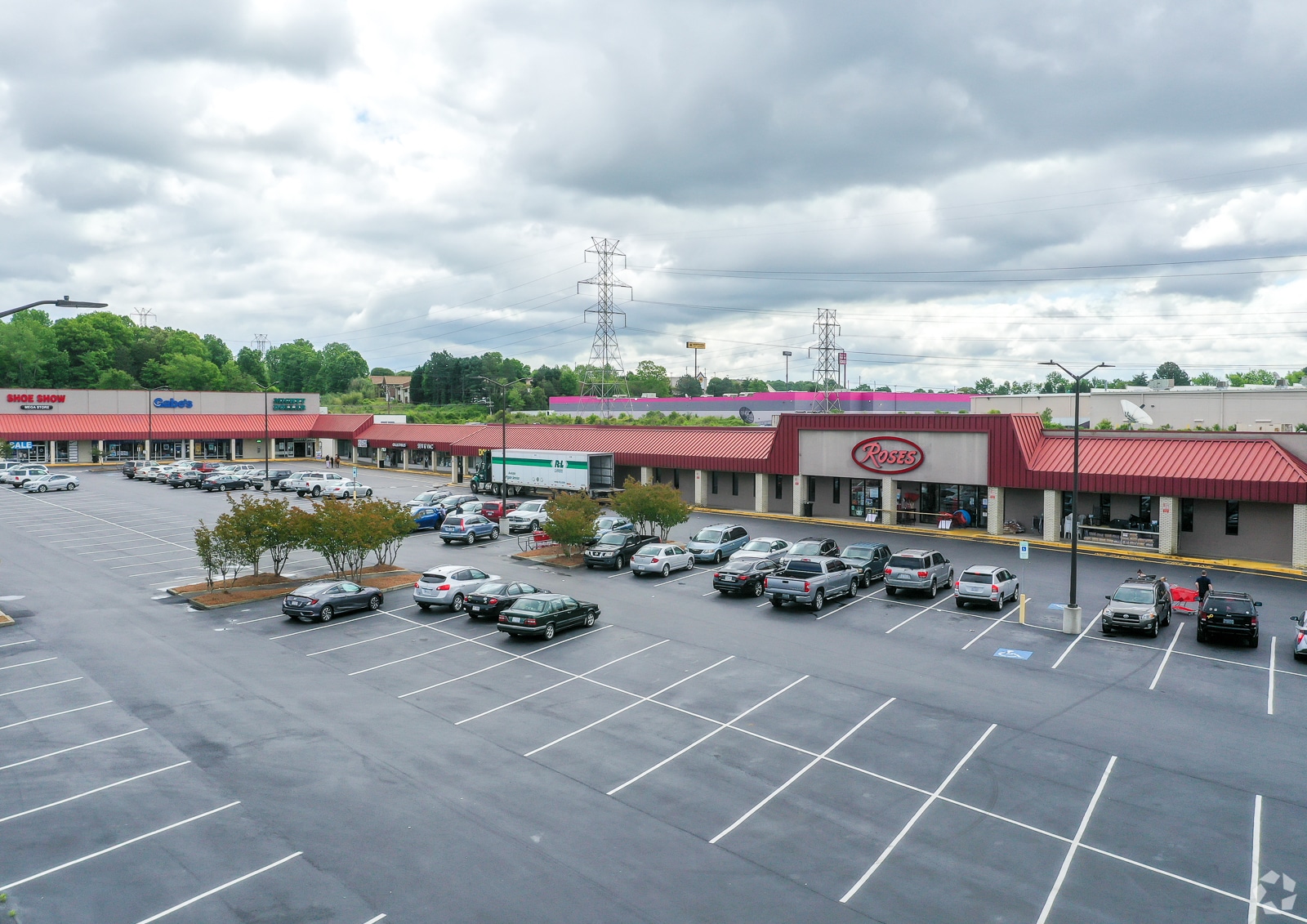 3001S S Cannon Blvd, Kannapolis, NC for lease Primary Photo- Image 1 of 3