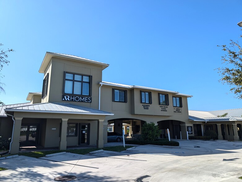 4625 N A1A Hwy, Vero Beach, FL for lease - Building Photo - Image 1 of 4