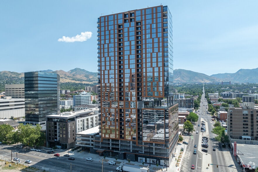 275 S 200 E, Salt Lake City, UT for lease - Building Photo - Image 2 of 34