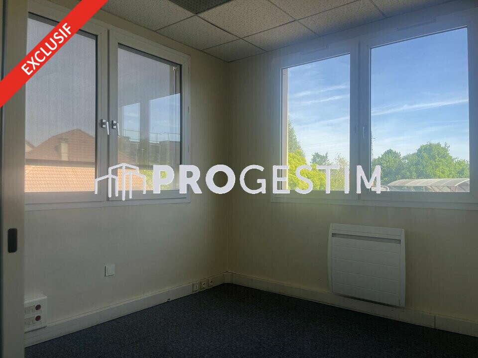 Office in Chenôve for sale Interior Photo- Image 1 of 5