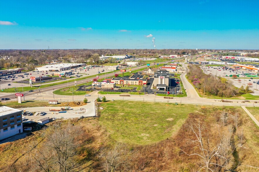 1 Golf Rd, Alton, IL à vendre - Photo du bâtiment - Image 3 de 8