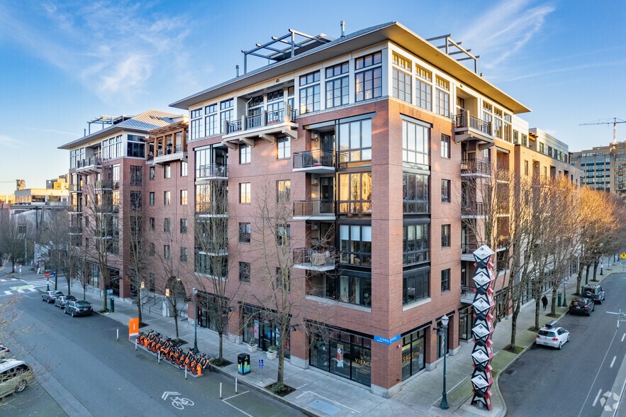 The Blocks Portfolio portfolio of 10 properties for sale on LoopNet.ca - Building Photo - Image 3 of 10