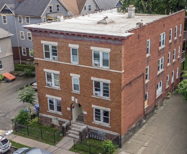 152-154 Brook St, Hartford, CT à vendre Photo du bâtiment- Image 1 de 6