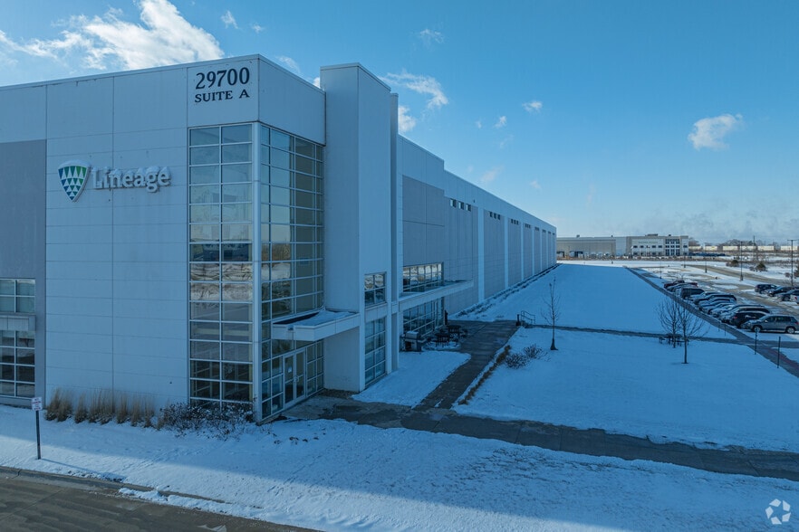 29700 S Graaskamp Blvd, Wilmington, IL for lease - Primary Photo - Image 1 of 7