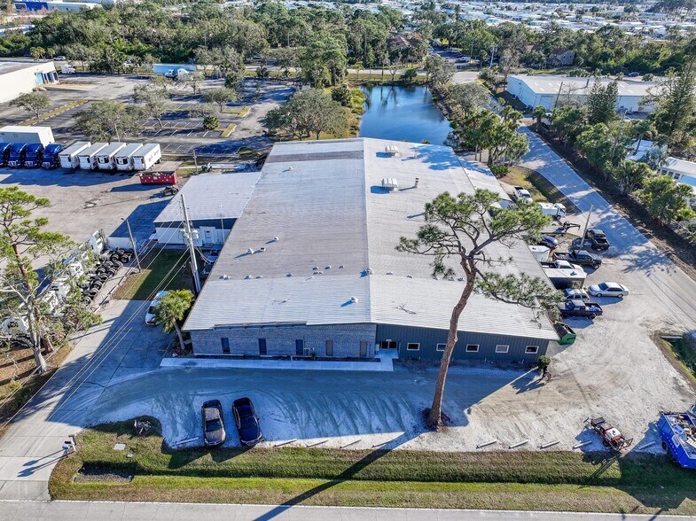 1816 57th St, Sarasota, FL à vendre - Photo du bâtiment - Image 3 de 59