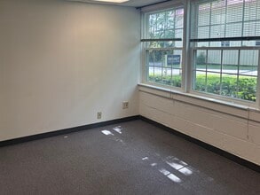 53 W Brandt Blvd, Salunga, PA for lease Building Photo- Image 2 of 13