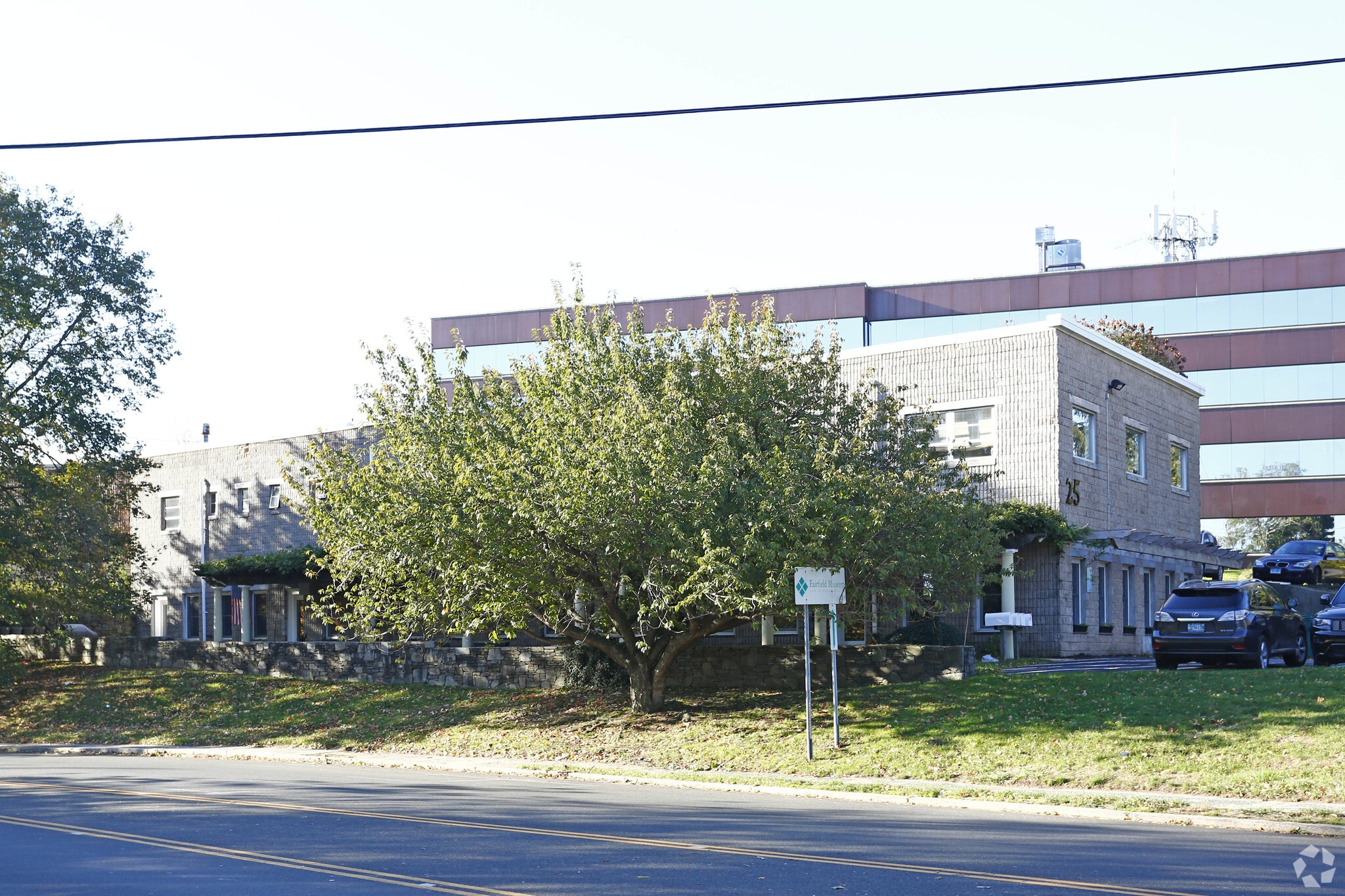 25 Walls Dr, Fairfield, CT for lease Primary Photo- Image 1 of 3