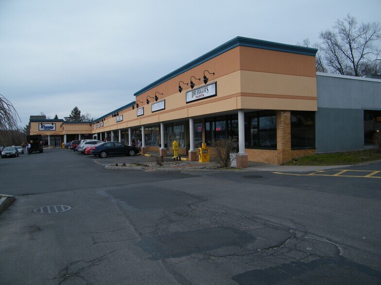 311-333 Nottingham Rd, Syracuse, NY à louer - Photo principale - Image 1 de 4